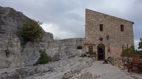 Priorat, Ribera d'Ebre i Terra Alta. Visita als municipis d'El Pinell de Brai, Miravet, la Morera de Montsant, Siurana, Porrera, Gratallops i Falset. Agost de 2014. Foto: Saül Gordillo