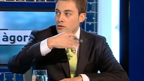 Saül Gordillo, periodista, impulsor del portal de blogs polítics en català Poliblocs i director de l'Agència Catalana de Notícies, intervé al debat del programa Àgora de TV3, presentat per Xavi Coral i titulat 'Eleccions amb ulls digitals', juntament amb els també periodistes Xavier Rius, director d'e-notícies, Jaume Reixach, editor d'El Triangle, i Jorge Valín, col·laborador de Libertad Digital. Sant Joan Despí. 11 de febrer de 2008 