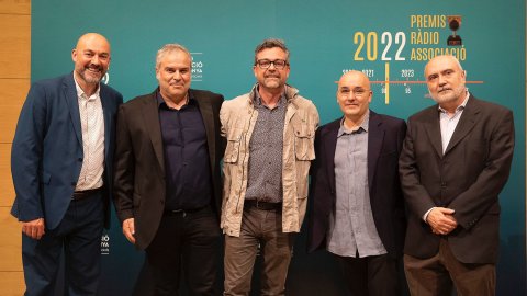 Vint-i-dosens Premis Ràdio Associació de Catalunya, amb el Premi a l'Excel·lència per al podcast de Catalunya Ràdio La torre de vidre, dirigit per Santi Faro. Barcelona. 19 de maig de 2022