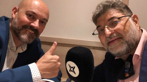 Entrevista de Ràdio Puig-reig, amb Josep Genescà, a Saül Gordillo, fins ara director de Catalunya Ràdio, abans de la gala dels 22ens Premis Ràdio Associació de Catalunya. Barcelona. 19 de maig de 2022