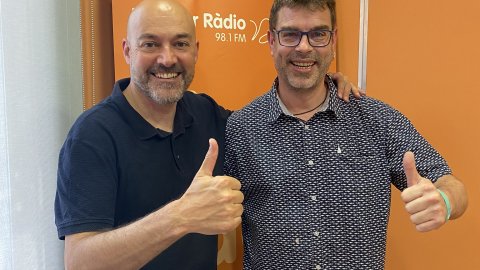 Jaume Cabot entrevista Saül Gordillo, exdirector de Catalunya Ràdio, al programa Parlant de tot de Vilassar Ràdio. Vilassar de Mar. 27 de maig de 2022