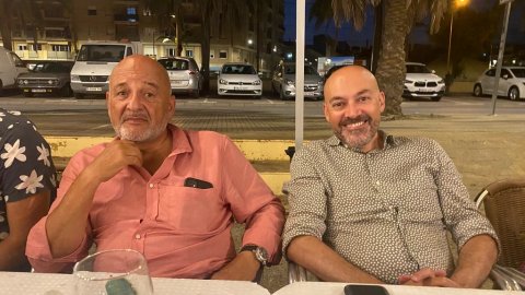 Sopar de final de temporada de Televisió Mataró amb els tertulians del programa Mataró al dia, el seu presentador Francesc Andrés i el director de Mataró Audiovisual, Oriol Burgada, al restaurant Can Margarit. Mataró. 7 de juliol de 2022