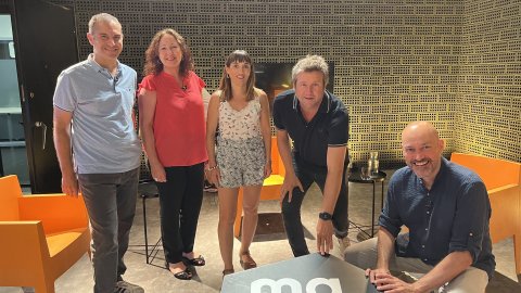 Televisió Mataró. Tertúlia d'actualitat Mataró al dia amb Núria de José, Bea Ballestín, Carlos Aguilar, Xevi Galceran i Saül Gordillo. Mataró. 20 de juliol de 2022 