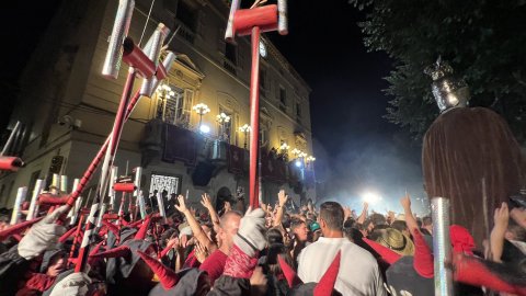 Les Santes. Requisits. No n’hi ha prou. Mataró. 28 de juliol de 2022