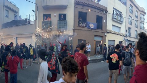 Les Santes. Anem a tancar. Mataró. 29 de juliol de 2022