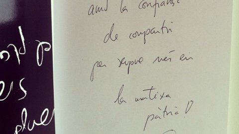 "Per en Saül, amb la confiança de compartir per sempre més en la mateixa pàtria!" Jordi Cuixart, 28-05-07. 'El plaer dels plaers'