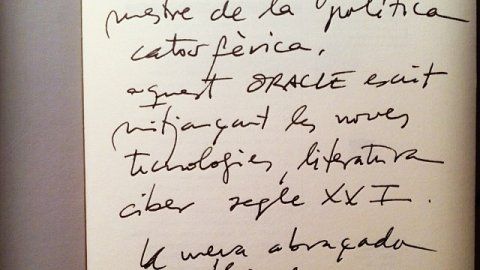 "Per a Saül Gordillo, mestre de la política catosfèrica, aquest Oracle escrit mitjançant les noves tecnologies, literatura ciber segle XXI. La meva abraçada bloguera molt cordialment." Antoni Ibàñez, Vallromanes, 27-11-06, 'L'oracle imminent'