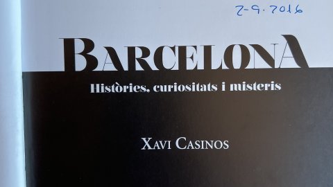 "Benvolgut Saul, aquest és el meu darrer llibre. Espero que el gaudeixis. Xavi". Xavi Casinos. 'Baracelona. Històries, curiositats i misteris'. 02-09-16