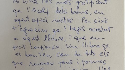 "Amic, company. No hi ha res més gratificant que l'escalf dels bons, en aquest ofici nostre. Per això t'agraeixo que t'hagis acostat a aquest llibre, i que em facis confiança. Un llibre que és ben teu, com de tots els que renoveu fons i formes per fer la comunicació millor, la democràcia millor, la convivència millor. Moltíssimes gràcies!" Fidel Masreal. 'Game over. Els partits polítics: corrupció i vicis del sistema'. 18-02-14