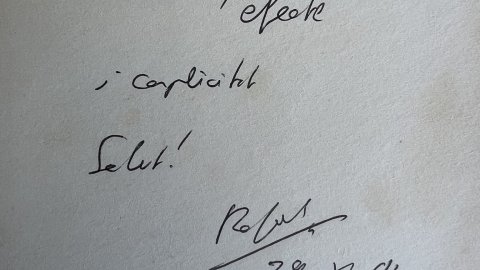 "Pel Saul, amb afecte, efecte i complicitat. Salut!" Rafael Vallbona. 'La balada de J.K.' 29-11-01