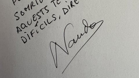 "Que mai perdem el somriure en aquests temps difícils, director". Nando Zanoguera. 'Fora de la galàxia'. Octubre de 2017