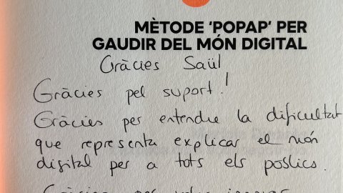 "Gràcies Saül. Gràcies pel suport! Gràcies per entendre la dificultat que representa explicar el món digital per a tots els públics. Gràcies per voler innovar sempre!". Mariola Dinarès. 'Felicitat digital'. Març de 2021