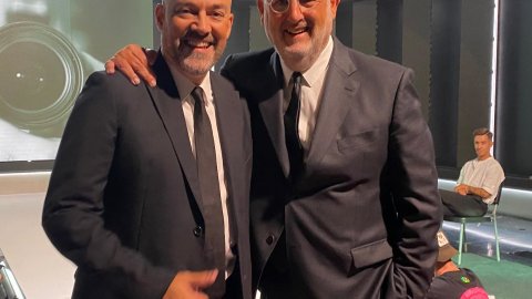 Eduard Pujol i Saül Gordillo, als estudis de 8tv durant l'enregistrament de l'anunci de la nova temporada. 31 d'agost de 2022