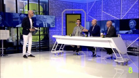 El director de Principal, Saül Gordillo, al programa OpinaCat de 8tv. Sant Just Desvern. 11 de novembre de 2022 