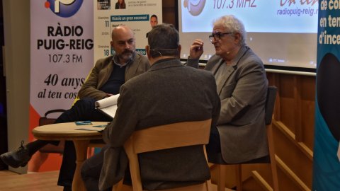 Presentació de Principal en el Fòrum 10 Comunicació de Ràdio Puig-reig, amb Jordi Margarit, Josep Genescà i el director general de Mitjans de Comunicació del Govern, Jordi del Rio. Puig-reig. 25 de novembre de 2022