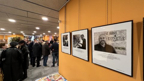 Inauguració de l’exposició ‘Gent de Calella (artistes)’ del fotògraf Josep Maria Colomer Mir, a la Biblioteca Can Salvador de la Plaça. Calella. 16 de desembre de 2022