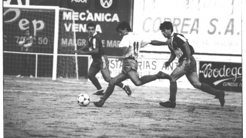 Partit de futbol entre el Malgrat i el Badalona. Malgrat de Mar. Novembre de 1990