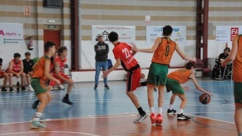 Bàsquet cadet. CB Cabrera - CB Calella B (76-32). Cabrera de Mar. 13 de maig de 2023