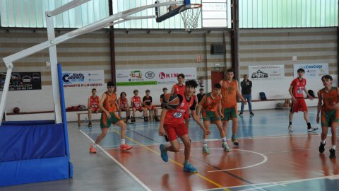 Bàsquet cadet. CB Cabrera - CB Calella B (76-32). Cabrera de Mar. 13 de maig de 2023