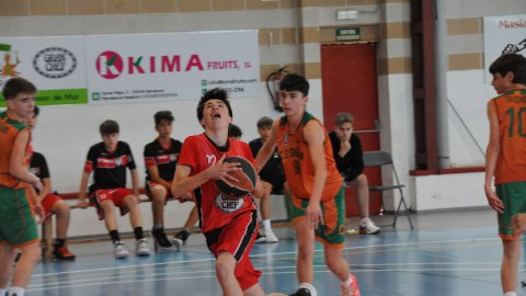 Bàsquet cadet. CB Cabrera - CB Calella B (76-32). Cabrera de Mar. 13 de maig de 2023
