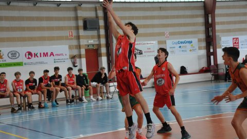 Bàsquet cadet. CB Cabrera - CB Calella B (76-32). Cabrera de Mar. 13 de maig de 2023