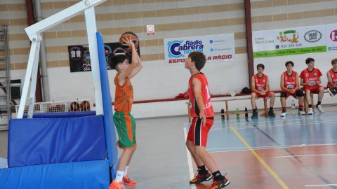 Bàsquet cadet. CB Cabrera - CB Calella B (76-32). Cabrera de Mar. 13 de maig de 2023