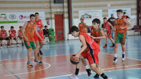 Bàsquet cadet. CB Cabrera - CB Calella B (76-32). Cabrera de Mar. 13 de maig de 2023