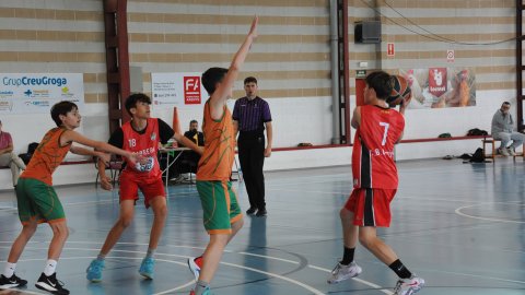 Bàsquet cadet. CB Cabrera - CB Calella B (76-32). Cabrera de Mar. 13 de maig de 2023