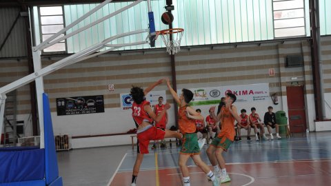 Bàsquet cadet. CB Cabrera - CB Calella B (76-32). Cabrera de Mar. 13 de maig de 2023