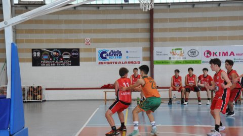 Bàsquet cadet. CB Cabrera - CB Calella B (76-32). Cabrera de Mar. 13 de maig de 2023