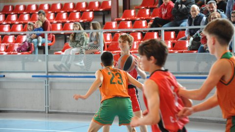 Bàsquet cadet. CB Cabrera - CB Calella B (76-32). Cabrera de Mar. 13 de maig de 2023