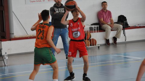 Bàsquet cadet. CB Cabrera - CB Calella B (76-32). Cabrera de Mar. 13 de maig de 2023