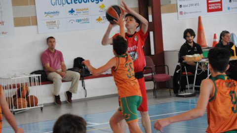 Bàsquet cadet. CB Cabrera - CB Calella B (76-32). Cabrera de Mar. 13 de maig de 2023