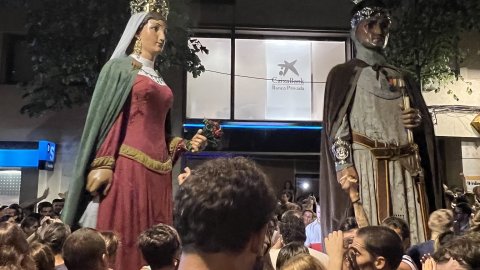 Mataró. Les Santes 2023. Desvetllament bellugós i Escapada a negra nit. Nit Boja. Matinada del 25 al 26 de juliol de 2023