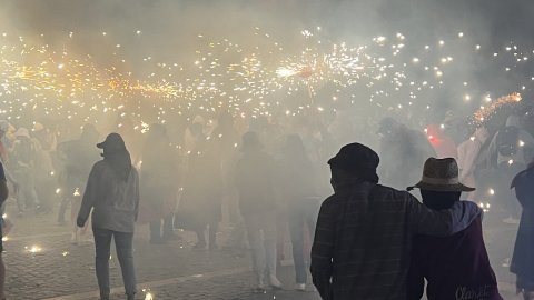 Les Santes 2023. Desvetllament bellugós i Escapada a negra nit. Nit Boja. Mataró. Matinada del 25 al 26 de juliol de 2023