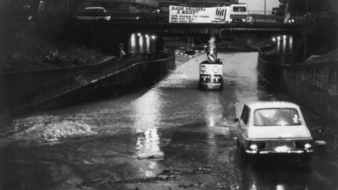  Inundacions a Calella i Pineda de Mar. La riera de Pineda. 1990. Foto: Saül Gordillo (El Punt)