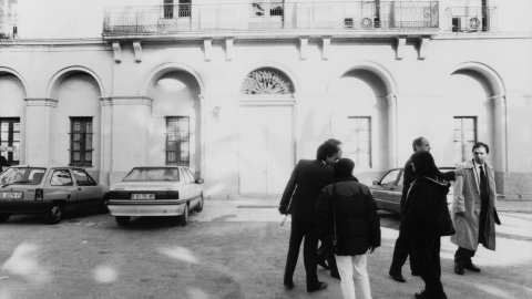Edifici Xifré, seu dels jutjats. Arenys de Mar. 1992. Foto: Saül Gordillo (El Punt)