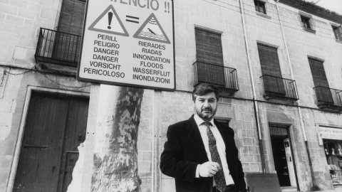 Ignasi Moreno (PSC), alcalde d'Arenys de Mar. 1991. Foto: Saül Gordillo (El Punt)