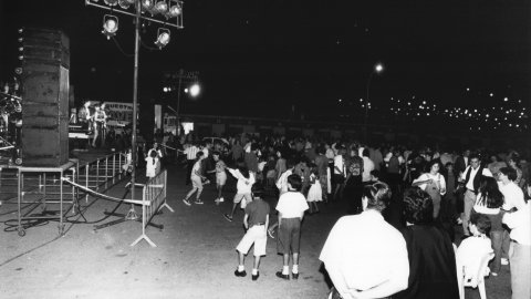 Concert. Festa Major de Sant Zenó (Zenon). Arenys de Mar. 1992. Foto: Saül Gordillo (El Punt)