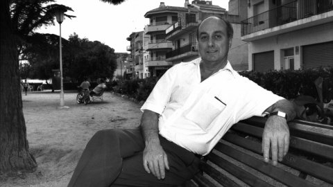 Francesc Frutos, secretari general del Partit Comunista d'Espanya i candidat d'Izquierda Unida a la presidència del govern espanyol, a Calella. 1993. Foto: Saül Gordillo (El Punt)