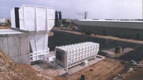 Planta de transferència de deixalles. Malgrat de Mar. 1992. Foto: Saül Gordillo (El Punt)