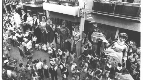 Gegants a la Festa de Sant Roc de Malgrat de Mar. 1991. Foto: Saül Gordillo (El Punt)