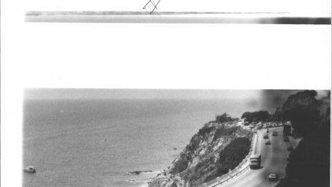 Carretera Nacional II a l'alçada de Les Roques i la Roca Grossa de Calella. 1991. Foto: Saül Gordillo (El Punt)
