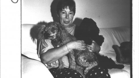 Roser Reixach, presidenta de l'Associació Pro Drets dels Animals de Malgrat de Mar. 1992. Foto: Saül Gordillo (El Punt)