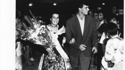 Montse Batlle, pubilla de Santa Susanna. 1992. Foto: Saül Gordillo (El Punt)