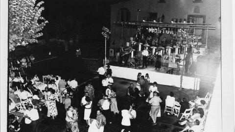 Festa Major a la masia municipal de Can Ratés. Santa Susanna. 1992. Foto: Saül Gordillo (El Punt)