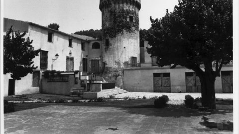 Masia municipal de Can Ratés. Santa Susanna. 1990. Foto: Saül Gordillo (El Punt)
