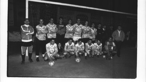 Plantilla del FC Punto Nuevo. Arenys de Mar. 1992. Foto: Saül Gordillo (El Punt)