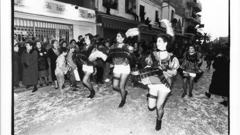 Carnaval de Calella. 21 de febrer de 1993. Foto: Saül Gordillo (El Punt)