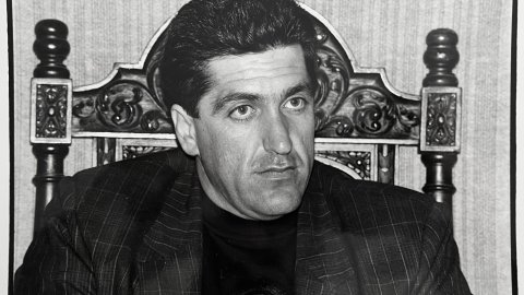 Agustín Marín (PSC), regidor d'Esports de l'Ajuntament de Malgrat de Mar en el primer mandat de l'alcaldessa Conxita Campoy (PSC), en un ple municipal. 1991. Foto: Saül Gordillo (El Punt)